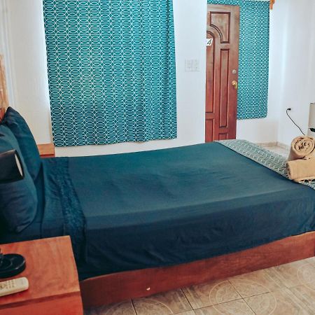 Les Trois Singes - Friendly Hostel Ісла-Мухерес Екстер'єр фото