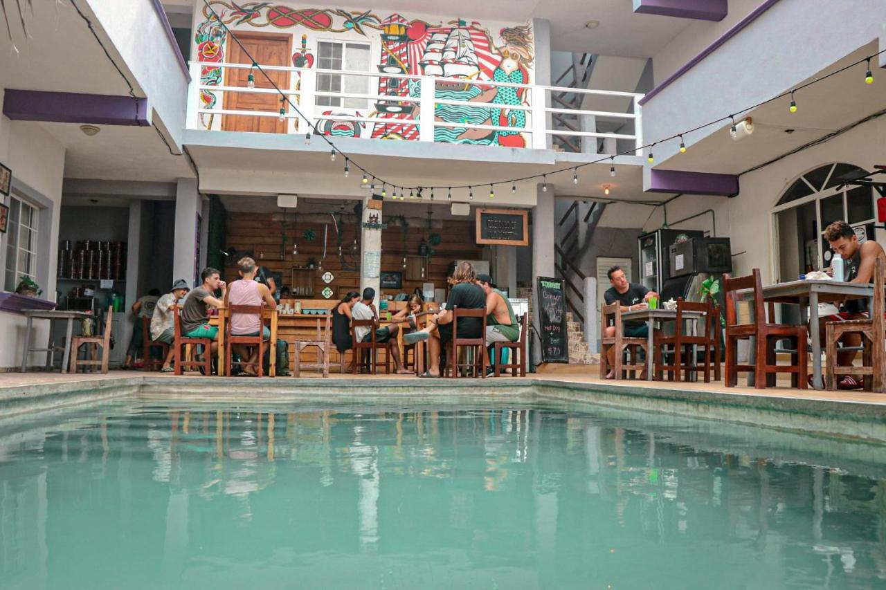 Les Trois Singes - Friendly Hostel Ісла-Мухерес Екстер'єр фото