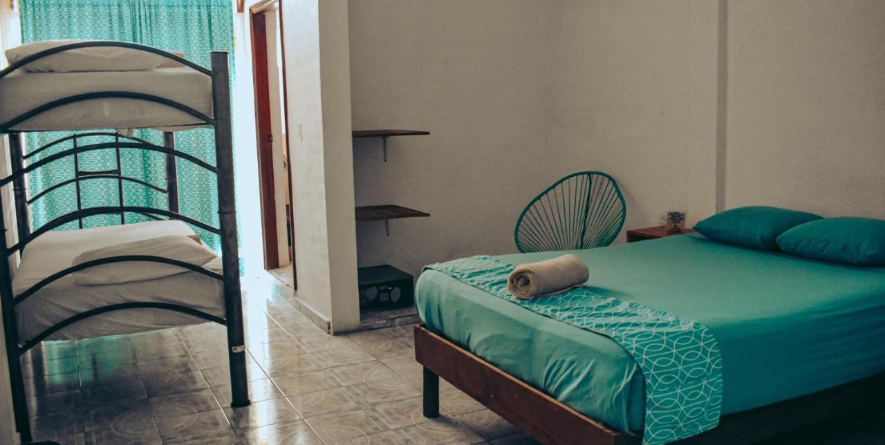 Les Trois Singes - Friendly Hostel Ісла-Мухерес Екстер'єр фото