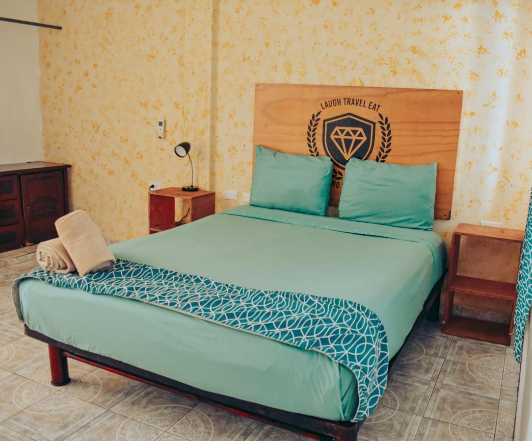Les Trois Singes - Friendly Hostel Ісла-Мухерес Екстер'єр фото