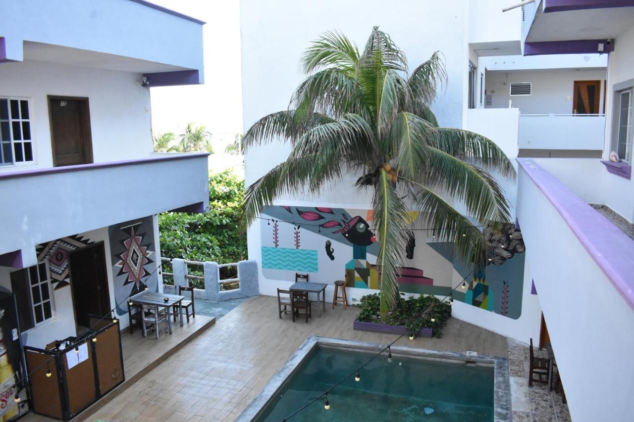 Les Trois Singes - Friendly Hostel Ісла-Мухерес Екстер'єр фото