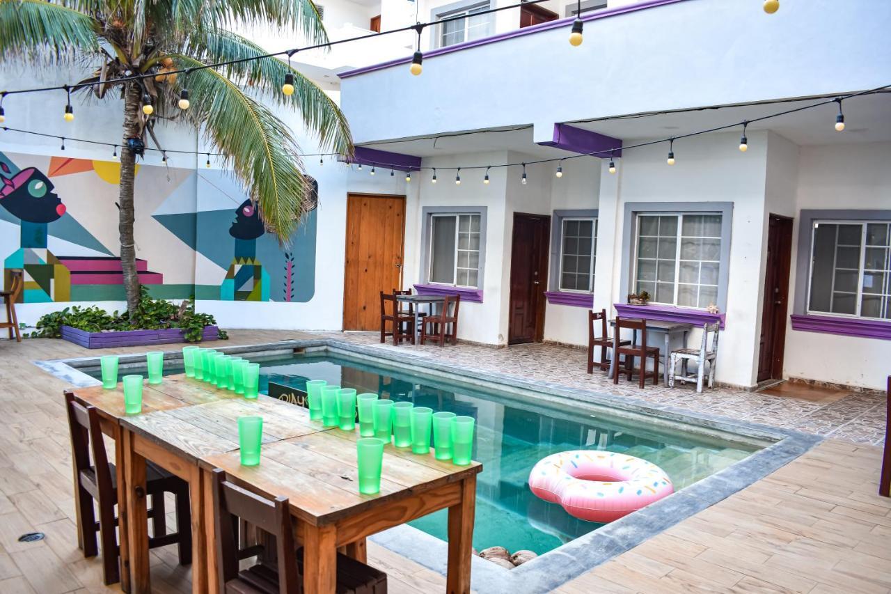 Les Trois Singes - Friendly Hostel Ісла-Мухерес Екстер'єр фото