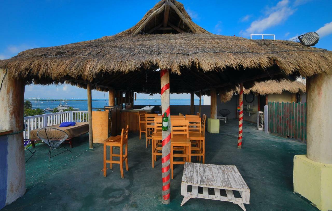 Les Trois Singes - Friendly Hostel Ісла-Мухерес Екстер'єр фото