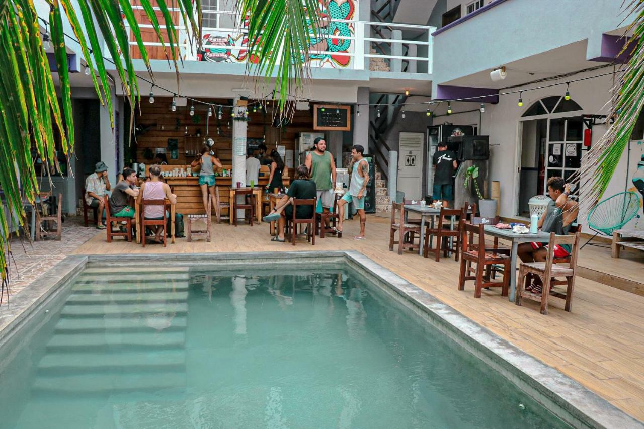 Les Trois Singes - Friendly Hostel Ісла-Мухерес Екстер'єр фото